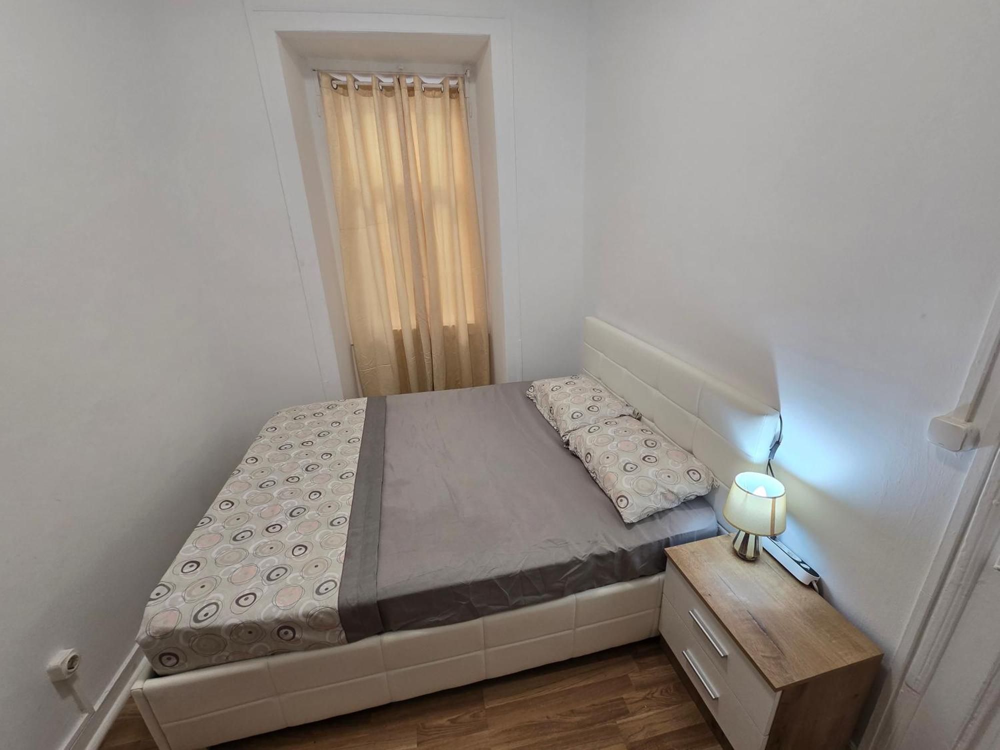Quarto em Acomodações Particulares Campeao De Fabulas Lda