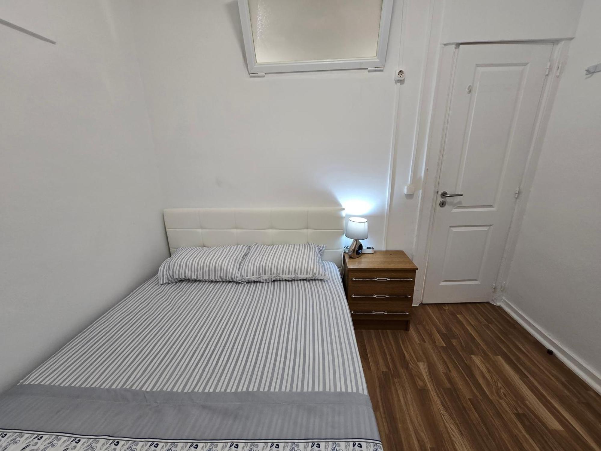 Quarto em Acomodações Particulares Campeao De Fabulas Lda